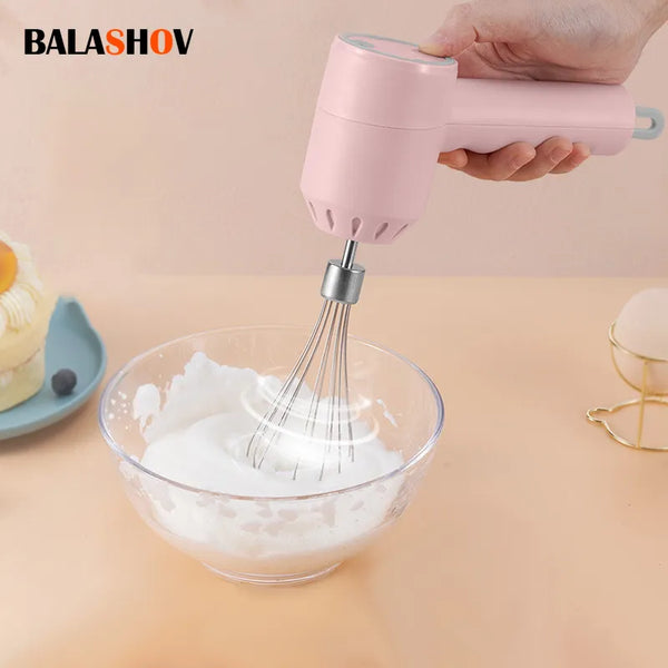 A wireless electric mixer consisting of three speeds and stainless steel blades, very practical and lightweight for whipping eggs and cream.